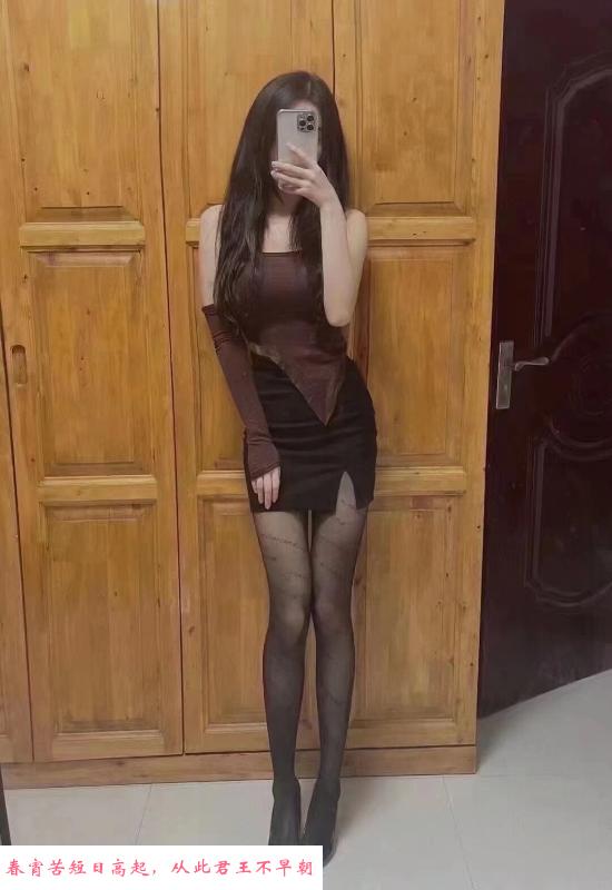 官渡丝袜性感妹子 第1张
