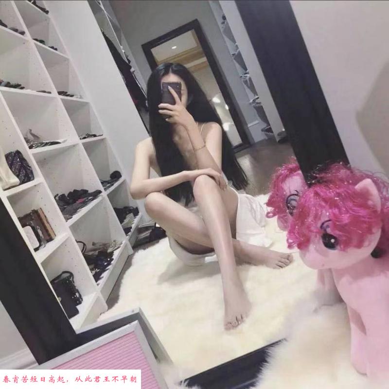 鼓楼大长腿妹子 第1张