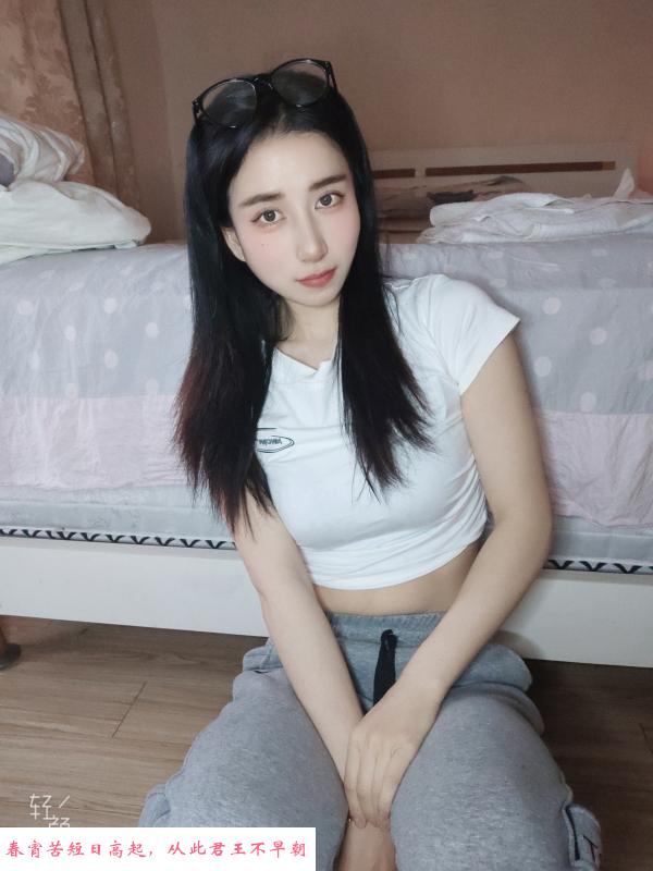 小巧玲珑小姐姐 第1张