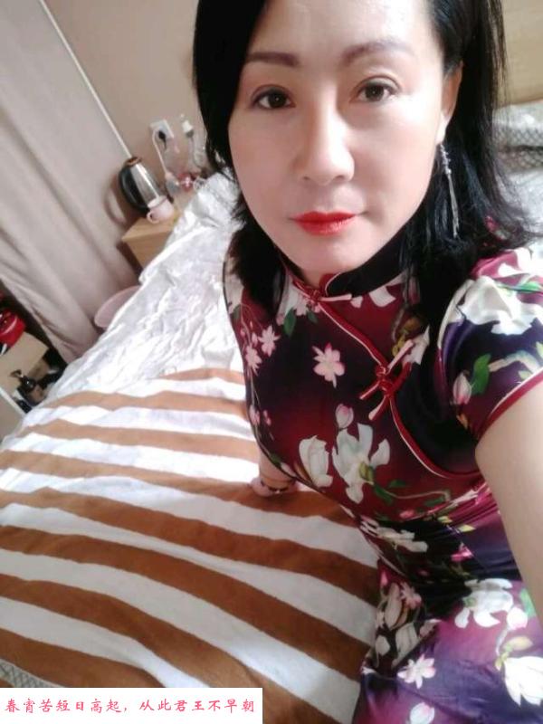 滨江熟女 第1张