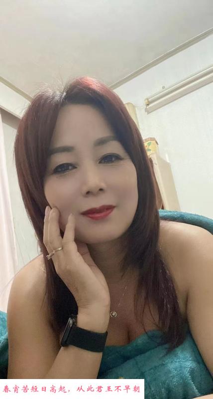 熟透了的阿姨 第2张