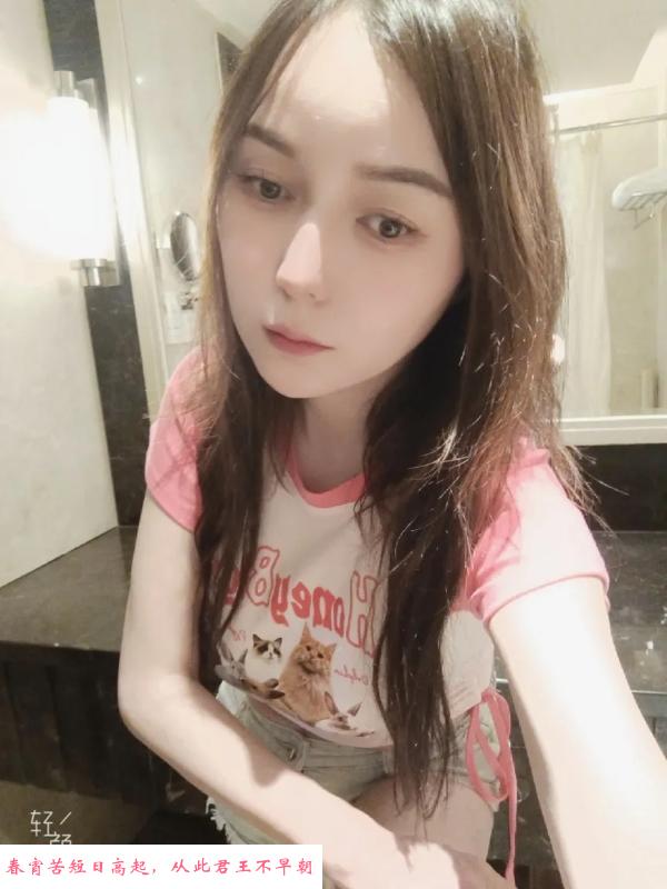 塘沽粉嫩蜜桃臀小嫩鸡 第2张