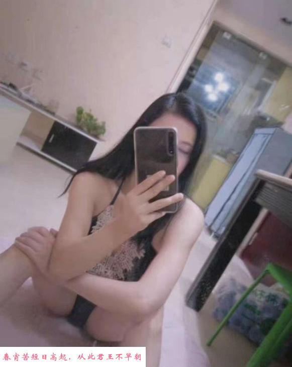 罗湖大胸翘臀姐姐 第1张