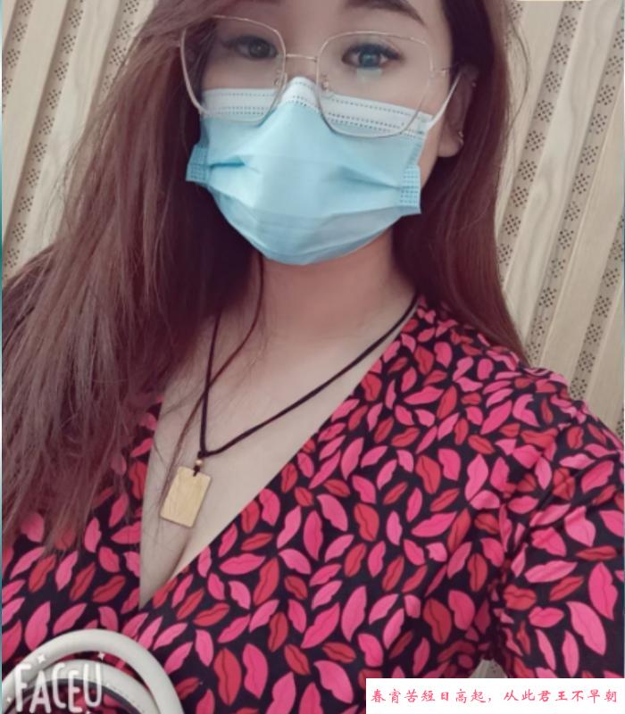 较胖的少妇 第1张