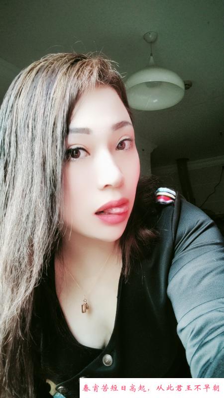 深喉少妇 第1张