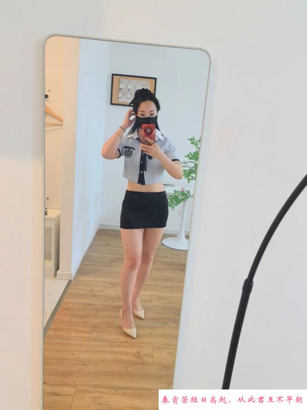白玫瑰 第2张