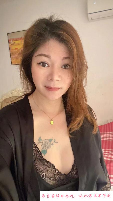呼家楼骚熟女泻火 第1张