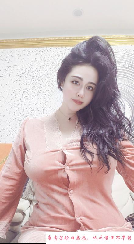 栖霞高挑美女 第2张