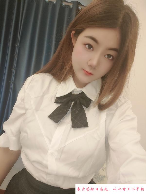 少女感十足的少妇 第2张
