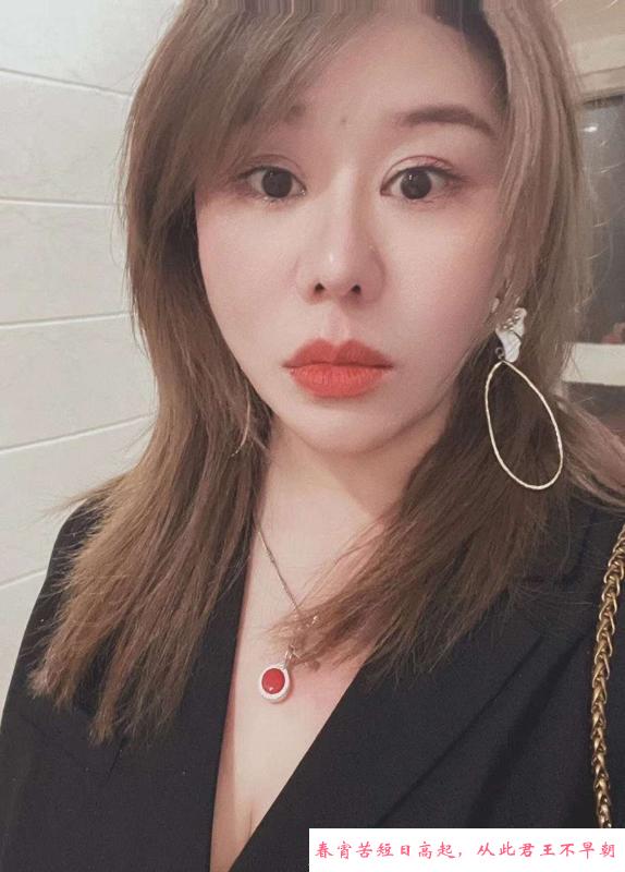 热情大奶妹子 第1张