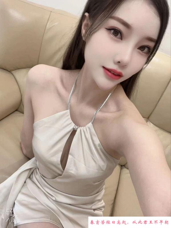 光谷制服小姐姐 第2张