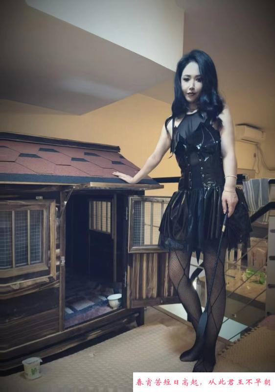 能啪能肛的女王 第3张