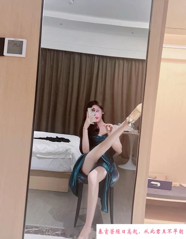 天河美腿骚女 第3张