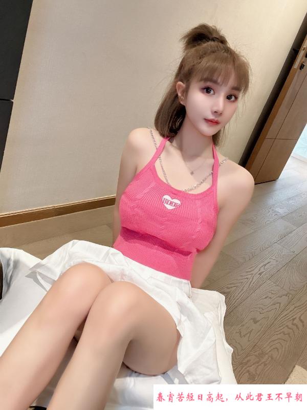 肤白貌美颜值梦梦 第1张