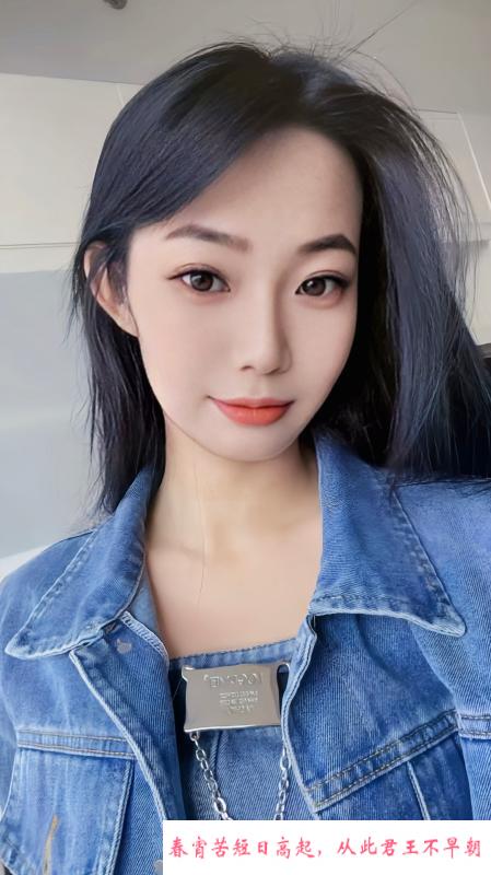 性感短裙美女 第1张