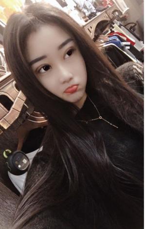 说话挺呛人的一个老妹 第2张