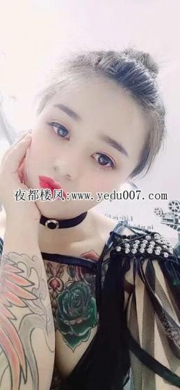 约会小美女，清纯活波可爱！ 第1张
