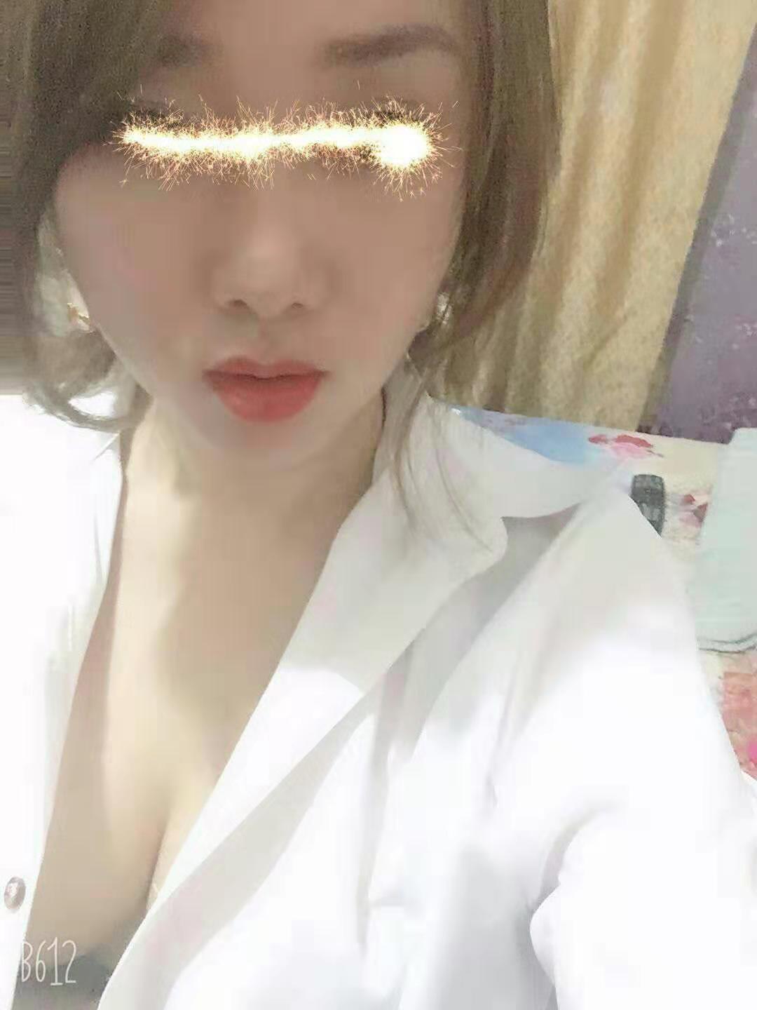 大连千山路约上熟女姐姐 第1张