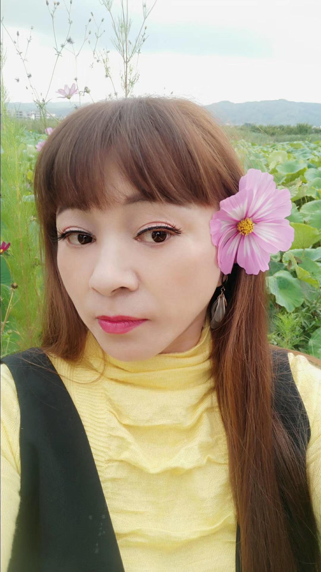六合大厦芳姐 第1张