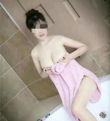 大屁股巨乳妹 第2张
