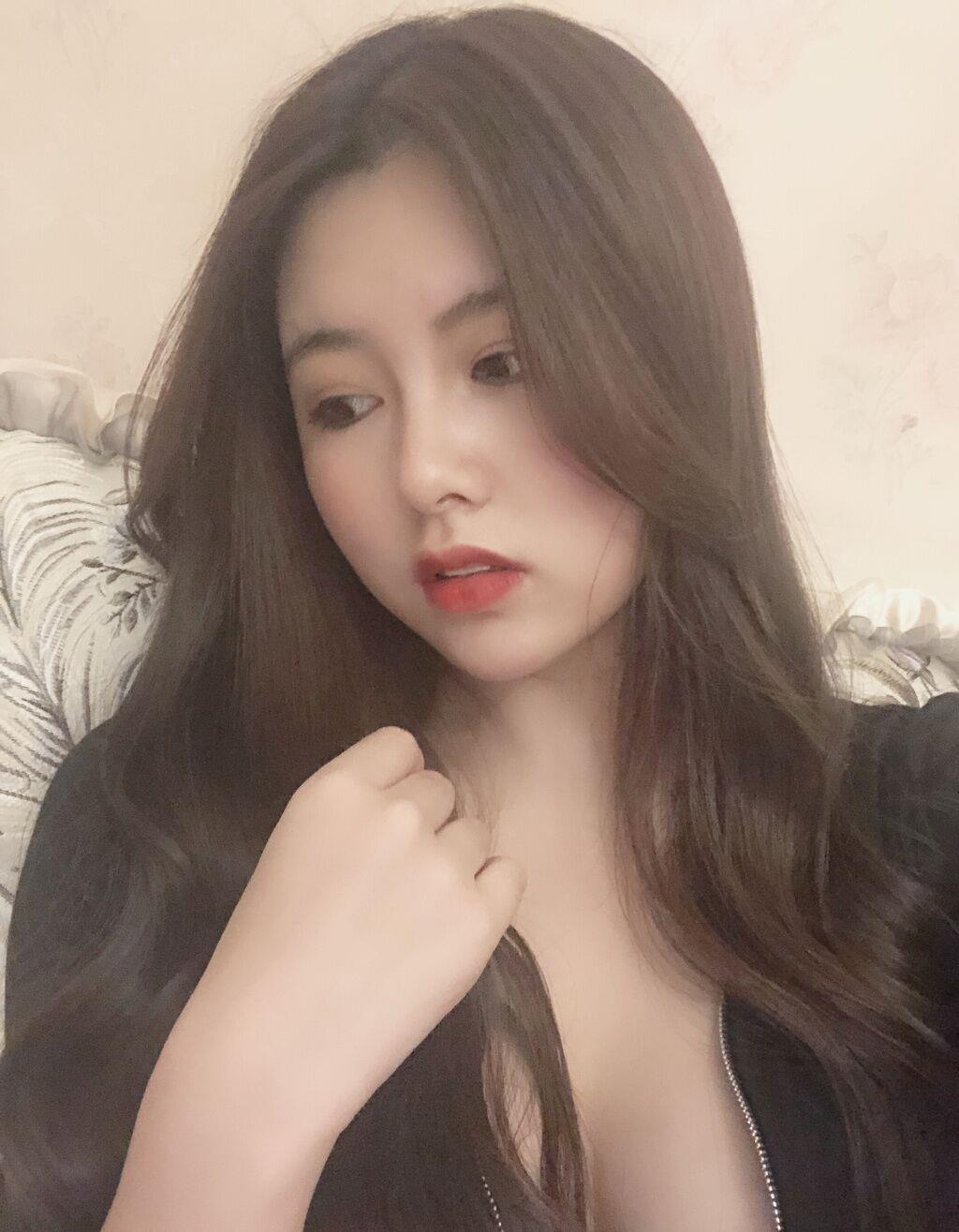 贵阳会展城36C妹 第1张