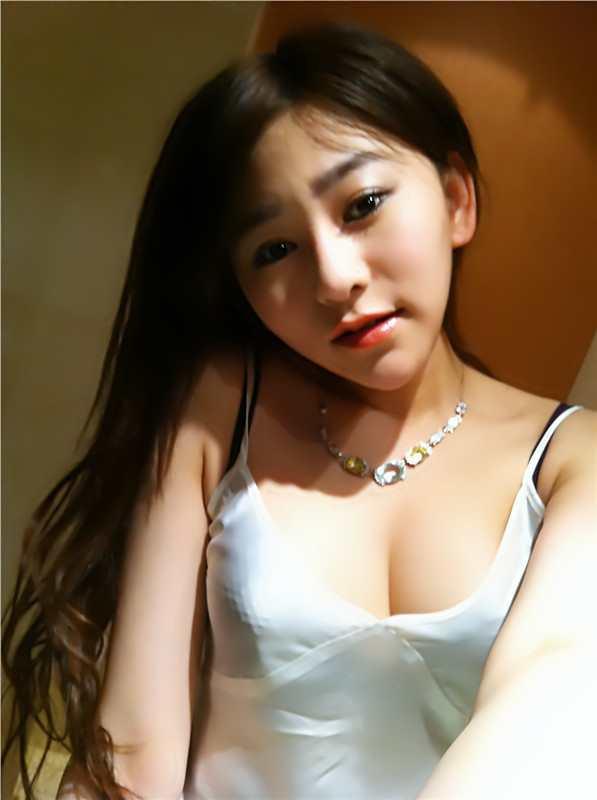 2020年12月8清纯小性感的Gigi 第3张
