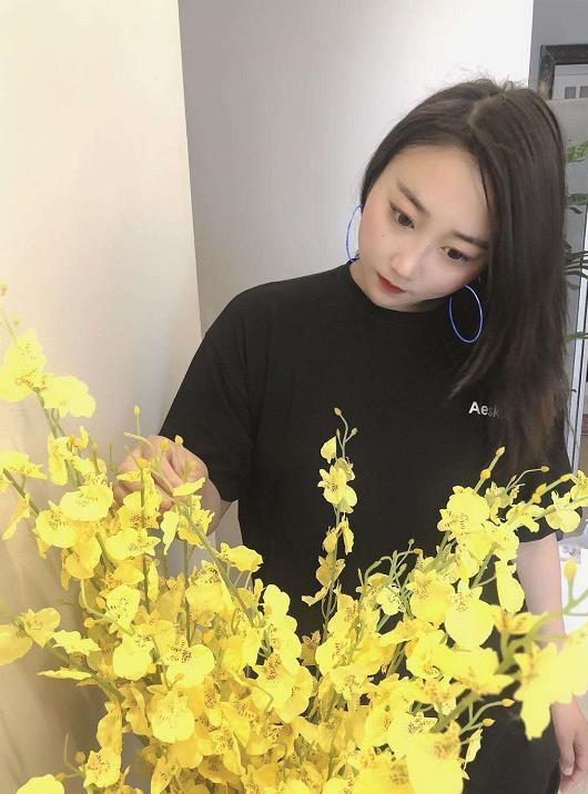 2020年10月22温婉贤淑南山珊珊 第1张