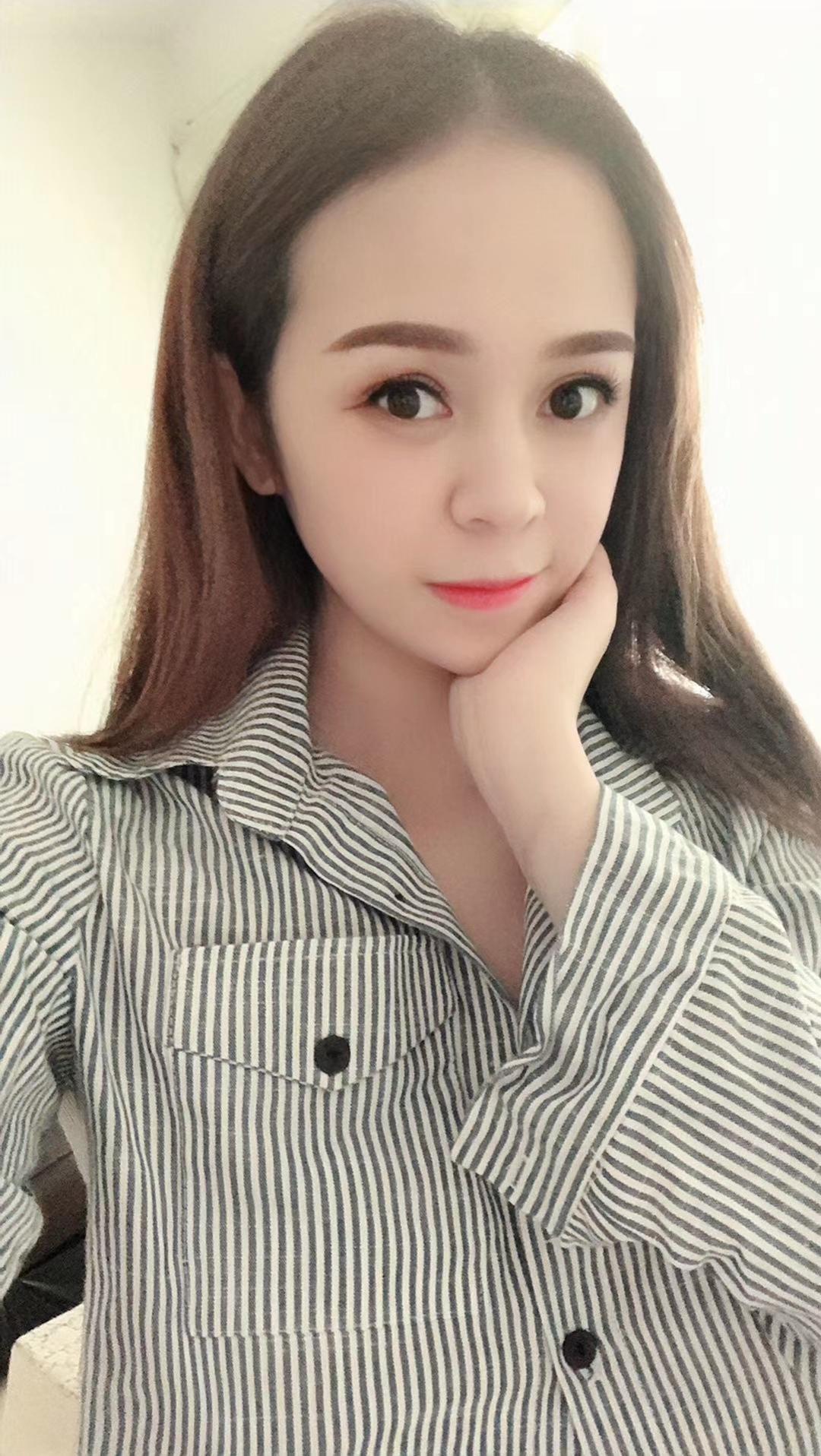 约炮土家族美女 第1张