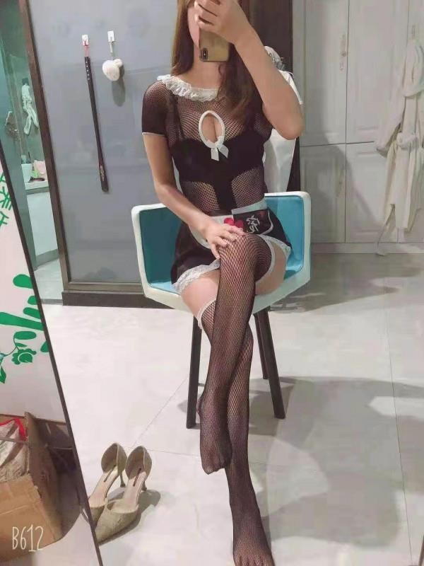 体验不错的小妞 第2张