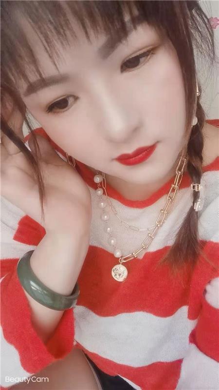 黑丝少妇下面会夹 第1张