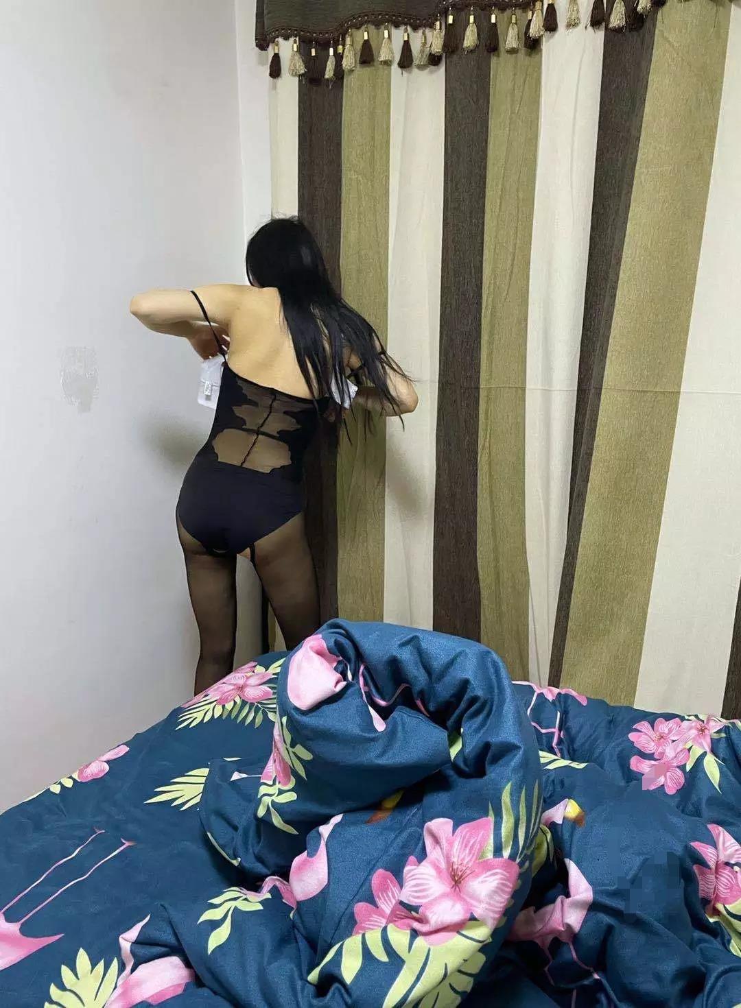 体验自聊的性感MM，很有魅力很放得开，附现场图 第1张