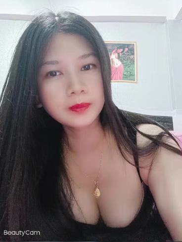 165大奶少妇 第2张