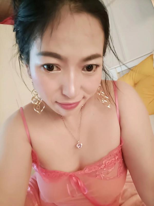 松江风骚熟女 第1张