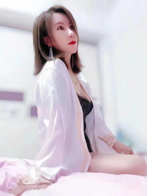 龙华长腿青青 第1张