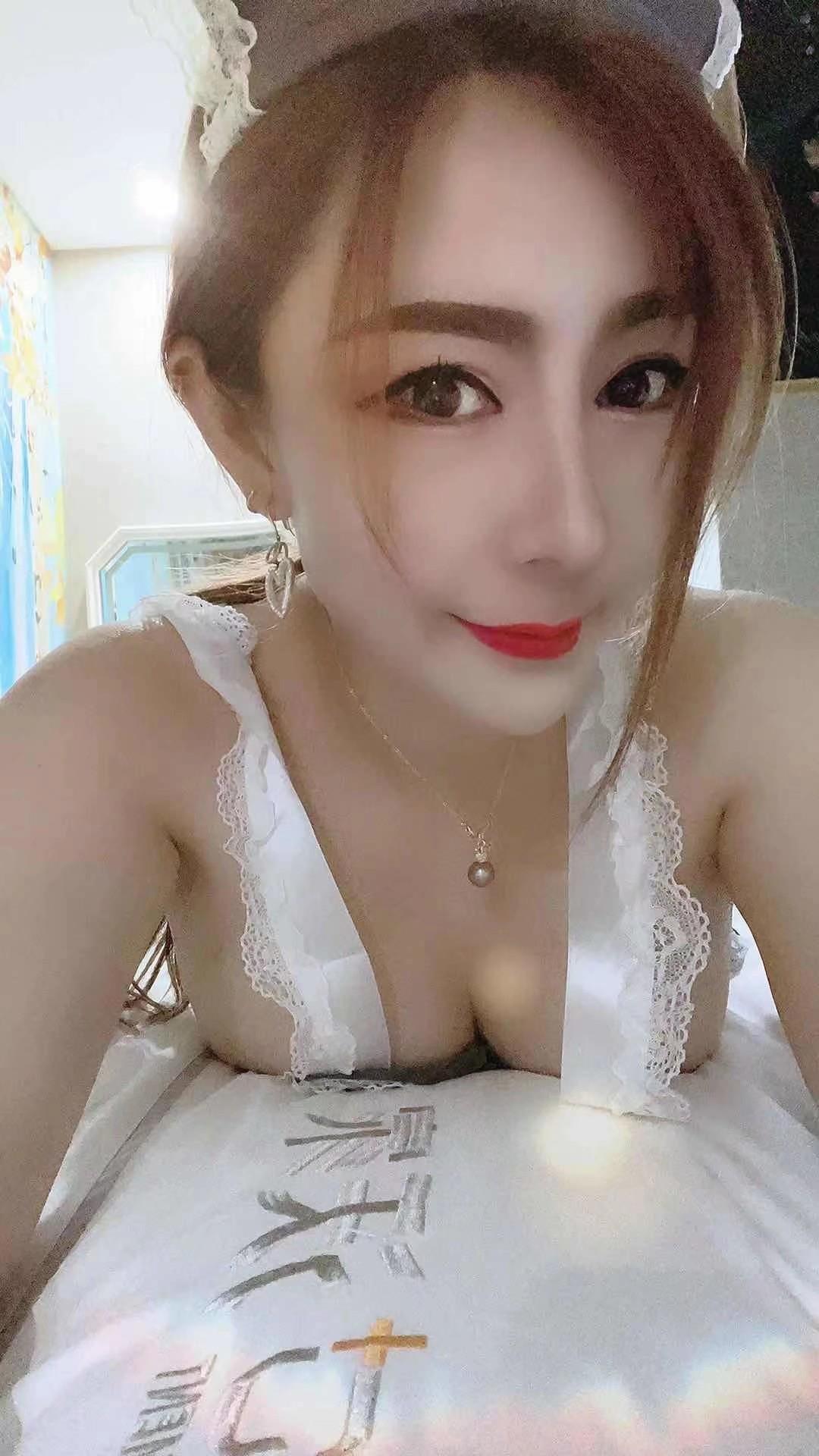 诱惑美妇小碗小姐姐值得体验 第1张