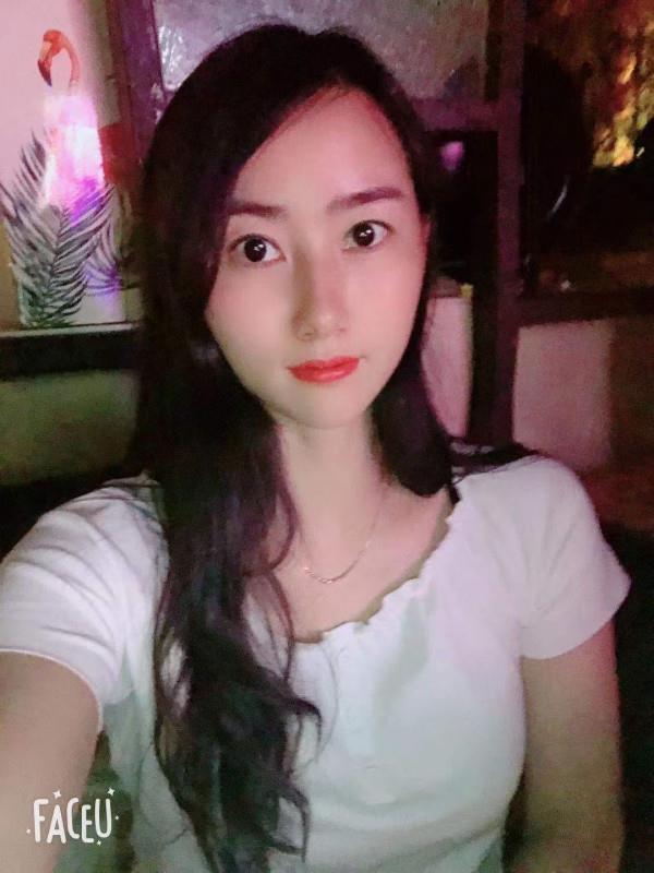 龙华爱琳琳 第1张