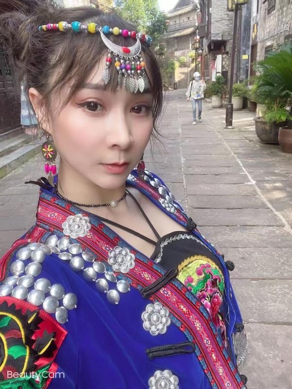 很可爱的妹子 第1张