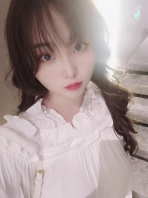 徐汇米婷 第1张