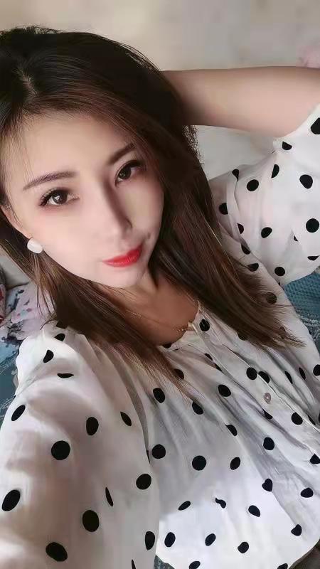 长假约会实惠媚女 第1张