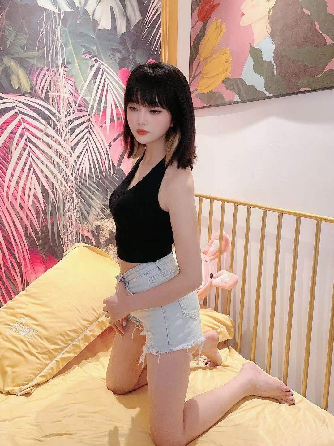 清纯小御姐可可 第2张