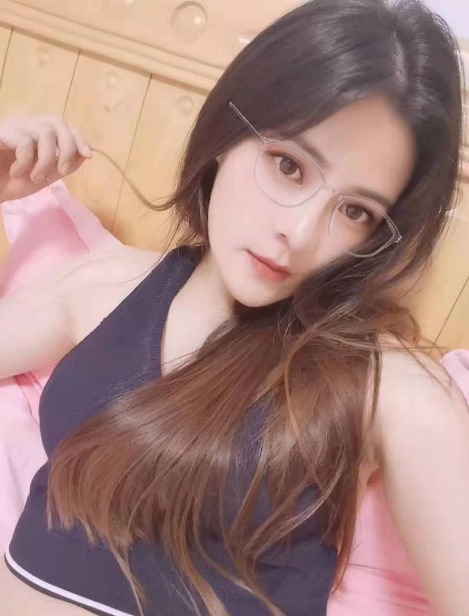 南湖萱萱 第1张