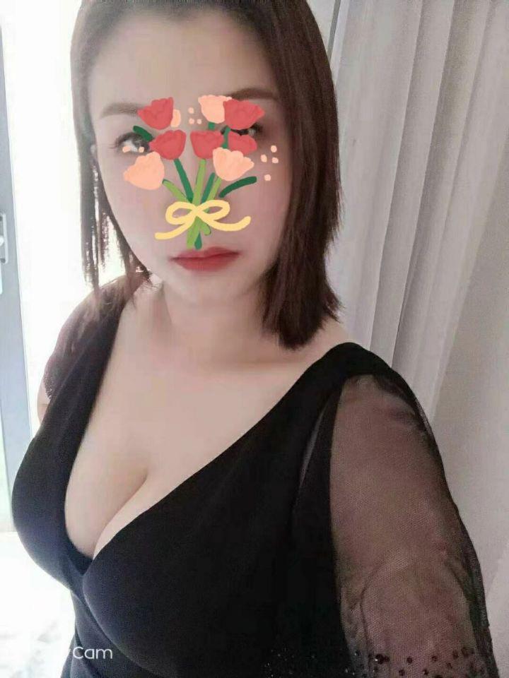 熟女虹艳 第1张
