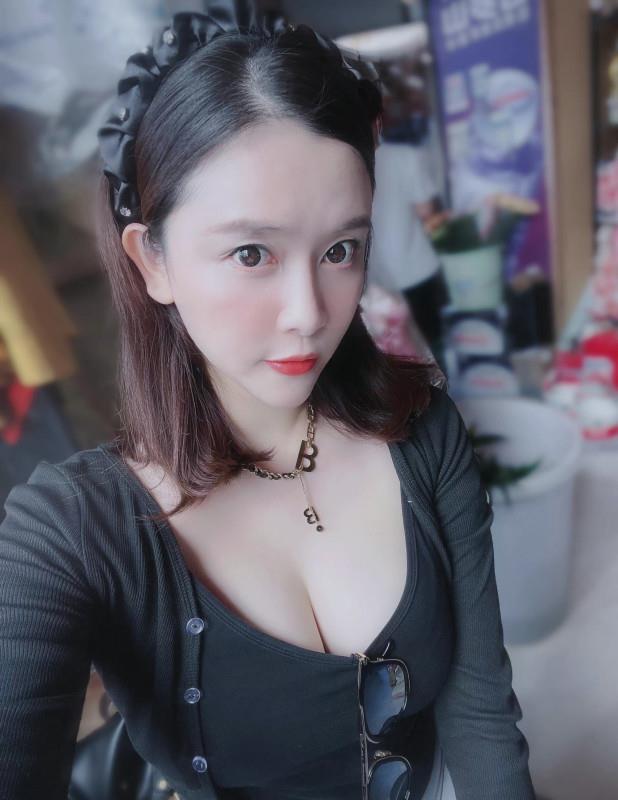 南山骚少妇 第1张