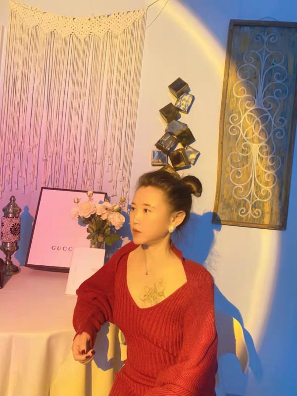 滨江熟女杨姐 第1张