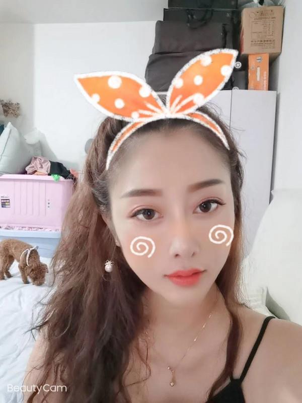 西湖区漂亮妹子 第1张