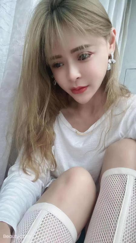 秦淮态度不错的妹妹 第1张