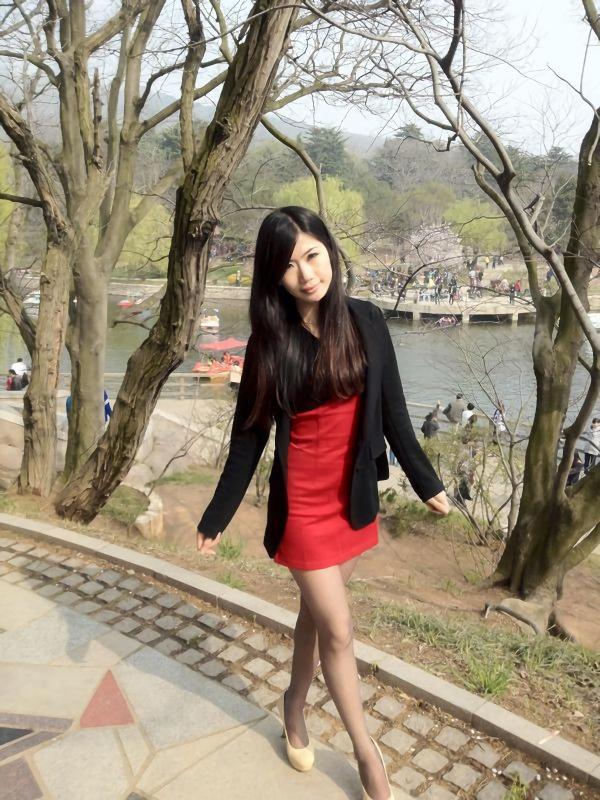 很会叫床的性感妹子 第1张