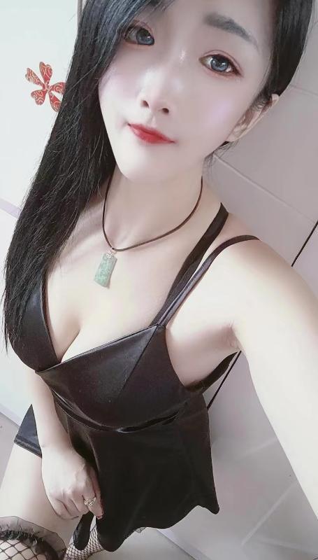 江岸区黑丝熟女 第3张