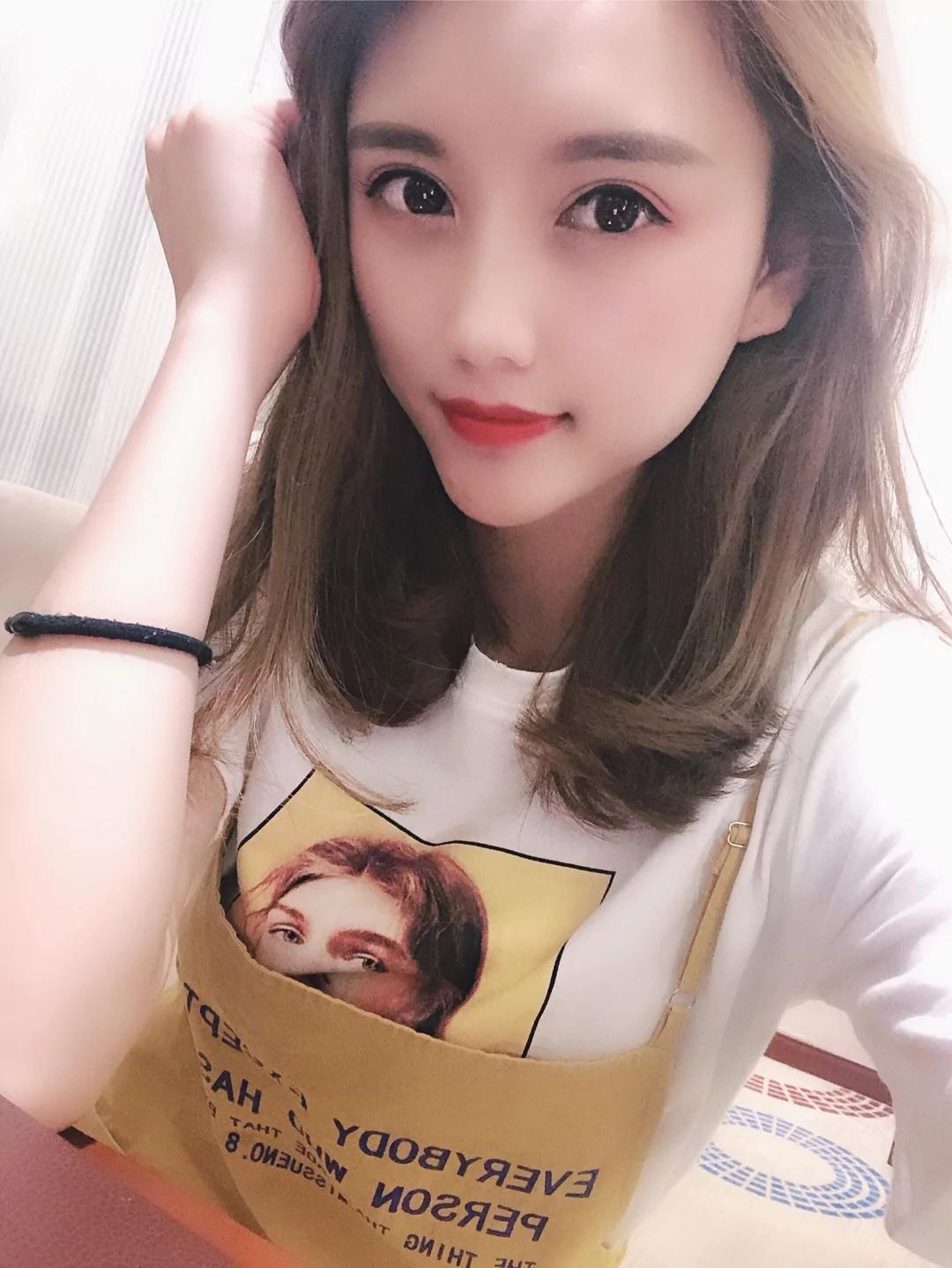 服务型的极品妹妹 第1张