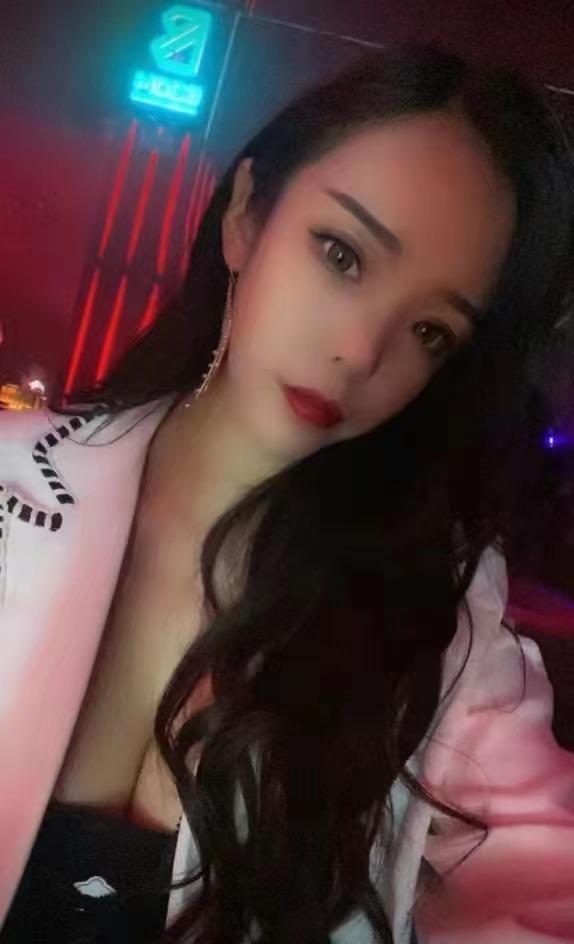 莲湖区香香。长腿美女，值得试试 第1张
